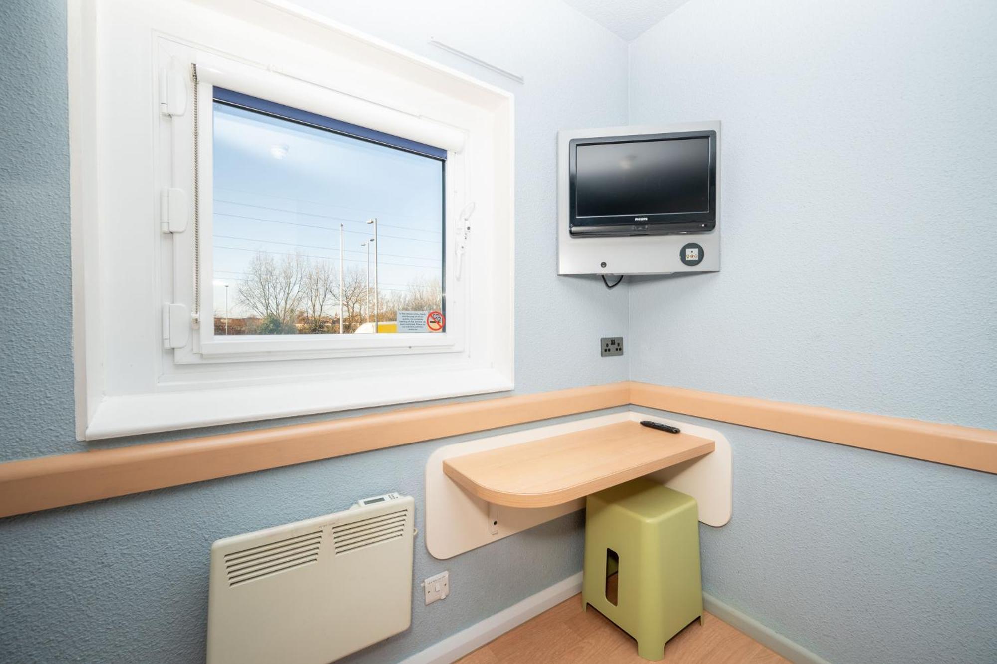 Ibis Budget London Barking Баркинг Экстерьер фото