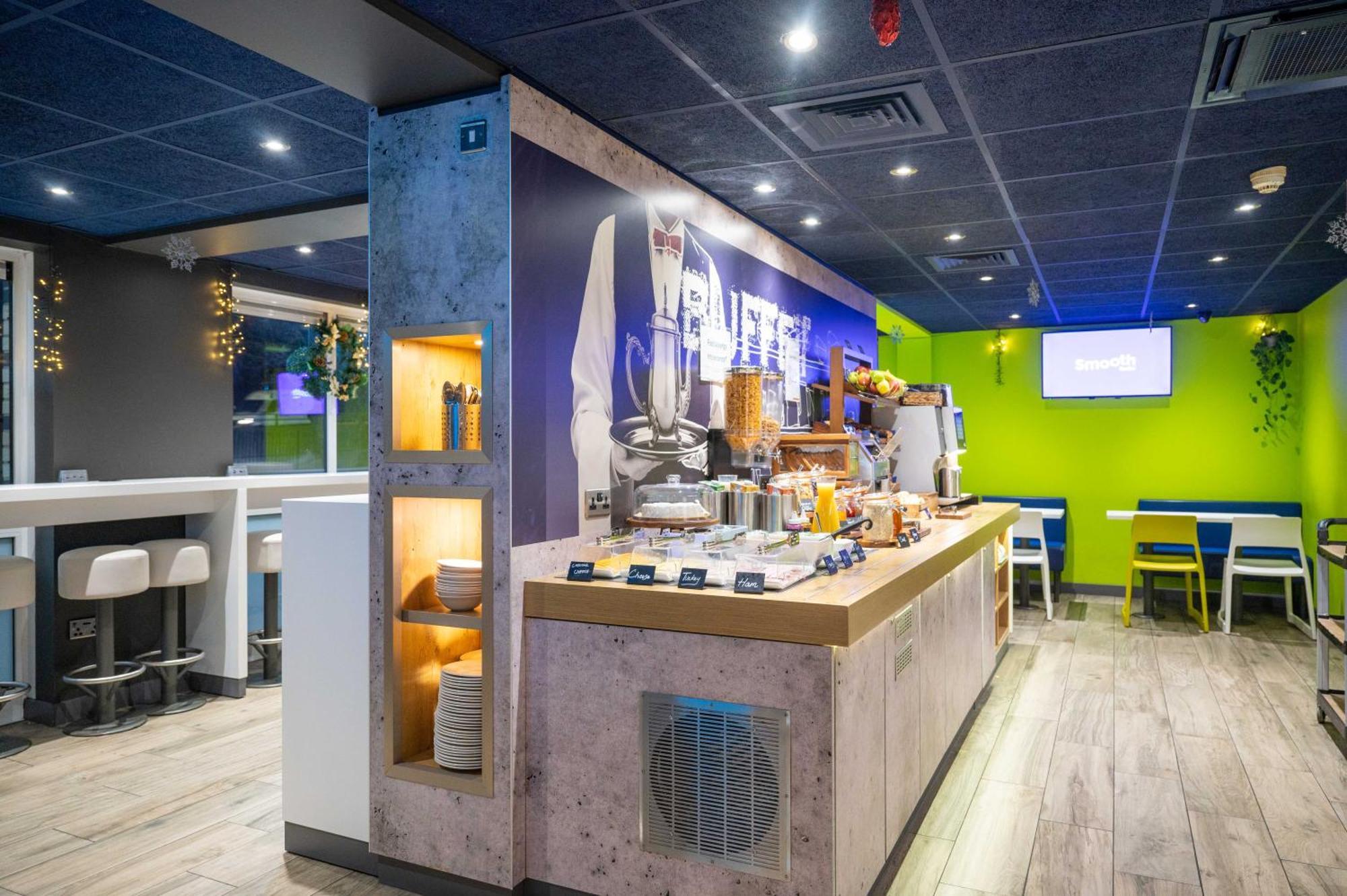 Ibis Budget London Barking Баркинг Экстерьер фото